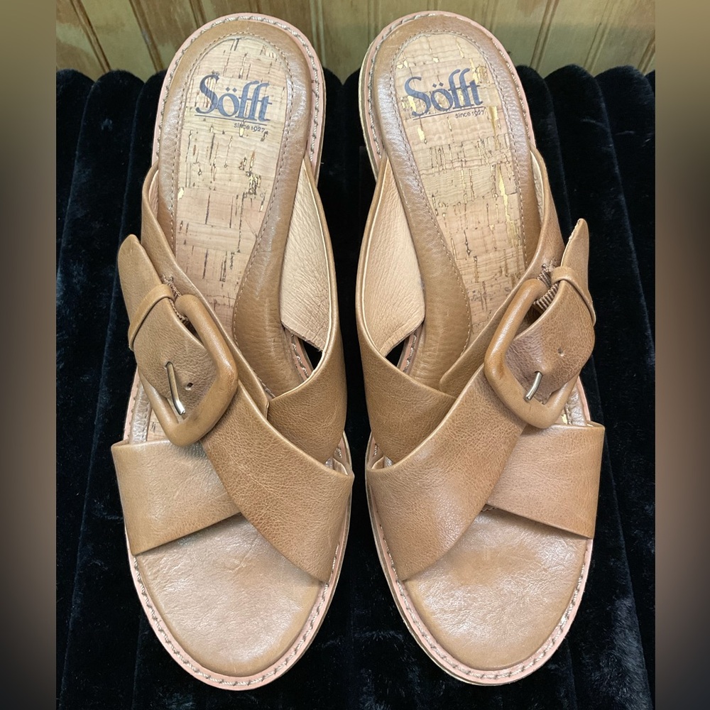 Sofft Tan Leather Sandals with Crisscross Straps